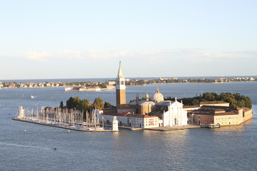 Similar image 1440691