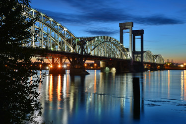 Similar image 1452975