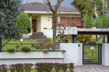 Similar image 1462096