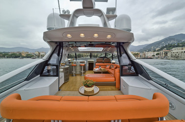 Similar image 1507132