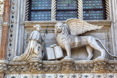 Similar image 1517811