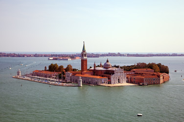 Similar image 1517858