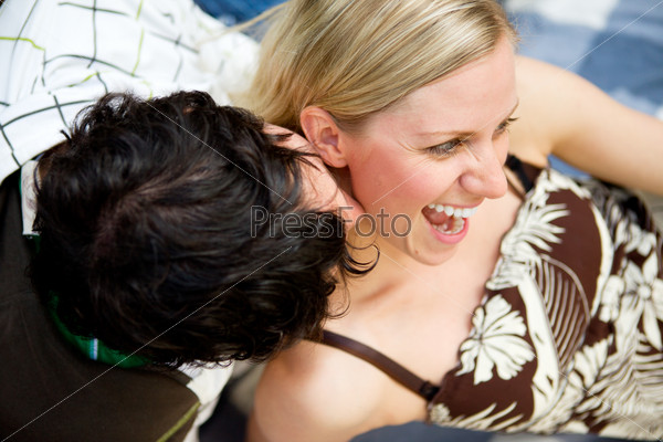 Фотография на тему Поцелуй по цене от 22,40 рублей | PressFoto 