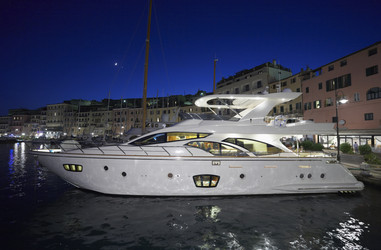 Similar image 1558613