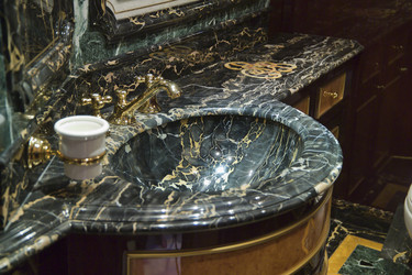 Similar image 1558945