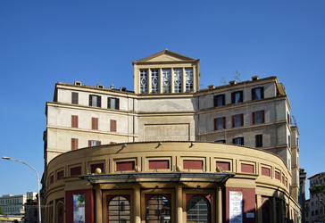 Similar image 1559960