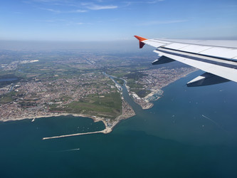 Similar image 1560019