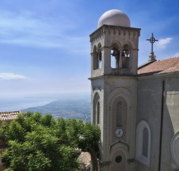 Similar image 1560063