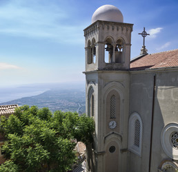 Similar image 1560064