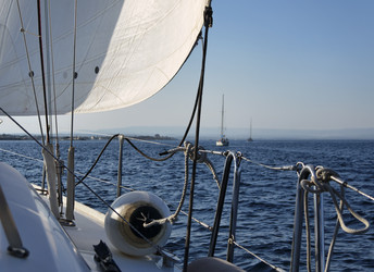 Similar image 1561065