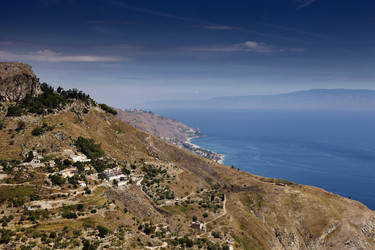 Similar image 1561604