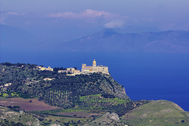 Similar image 1562216