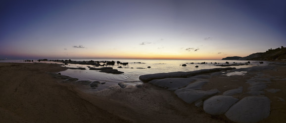 Similar image 1564275