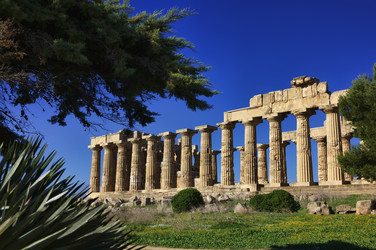 Similar image 1565609