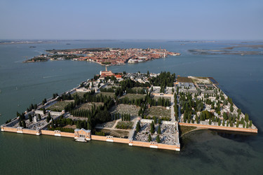 Similar image 1566440