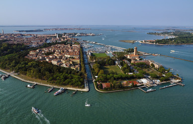 Similar image 1566555