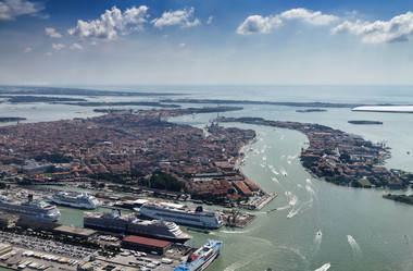 Similar image 1567179