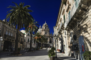 Similar image 1567736