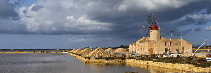 Similar image 1567846