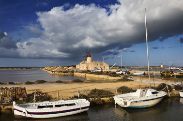 Similar image 1567853