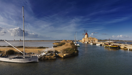 Similar image 1567920