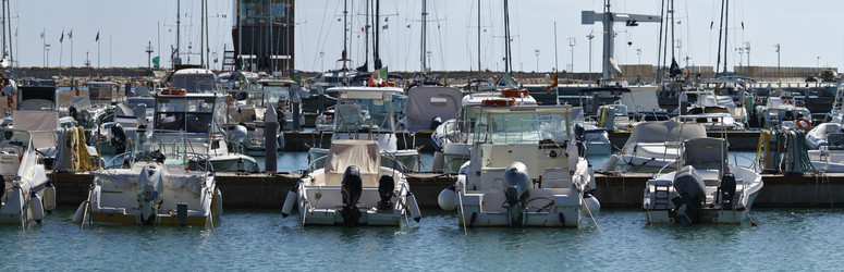 Similar image 1568375