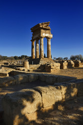 Similar image 1569943