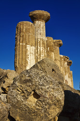 Similar image 1570066