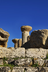 Similar image 1570108