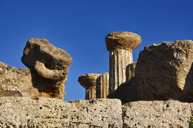 Similar image 1570111