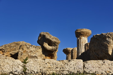 Similar image 1570112