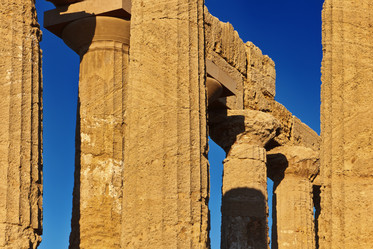 Similar image 1570387