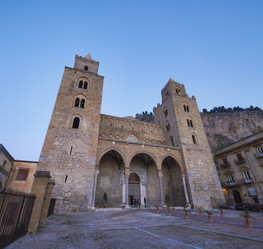 Similar image 1571999