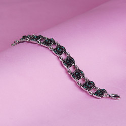 Similar image 1592156