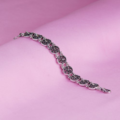 Similar image 1592165