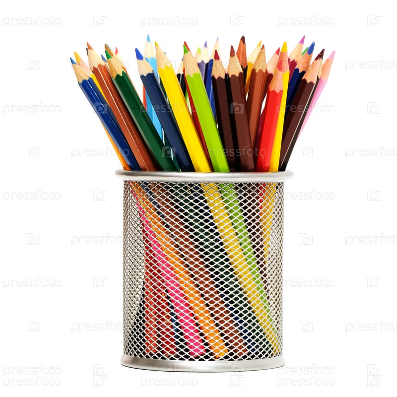 подставка для фломастеров. цветные карандаши вид сверху. фломастеры на столе. фломастеры в стакане. фломастеры в стакане.