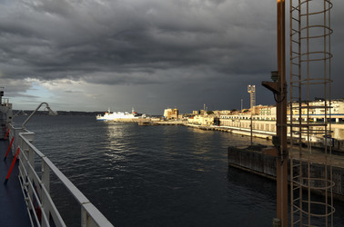 Similar image 1661135