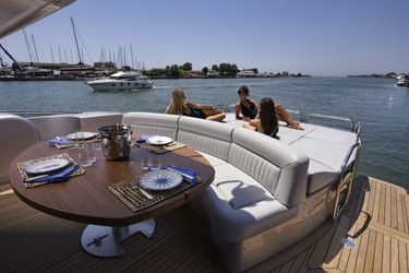 Similar image 1667072