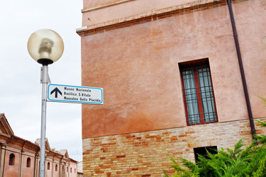 Similar image 1711102