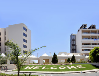 Similar image 1754911