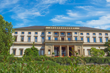 Similar image 1756379