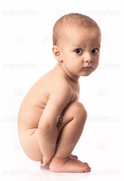 дети на корточках Dreamstime