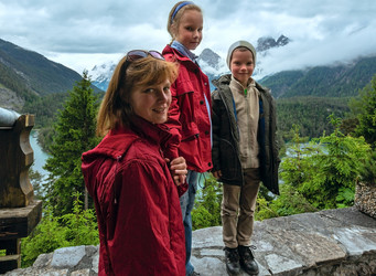 Similar image 2140915