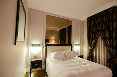 Similar image 2335555