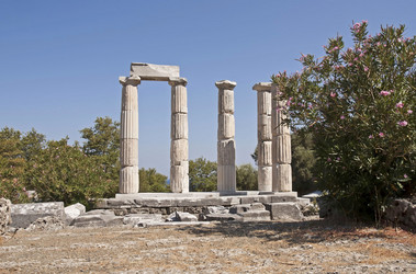 Similar image 2341045