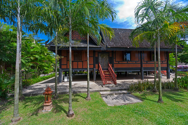 Similar image 2508437