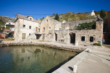 Similar image 2727960