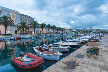 Similar image 2775818