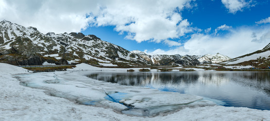 Similar image 2827618