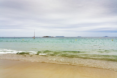 Similar image 2876677